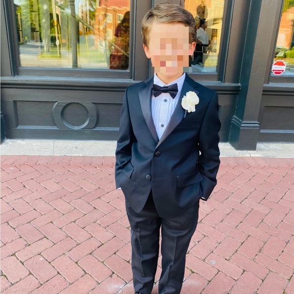 Classic Black Kids Tuxedo Suit Wool Ralph Lauren with shirt and bow tie - Picture 1 of 16